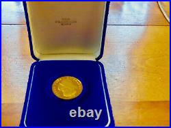Panama 100 Balboa 1975 Gold Coin Brilliant UnCirculated in Franklin Mint case